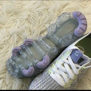 *JUST SOLD ON MERCARI DO NOT BUY*